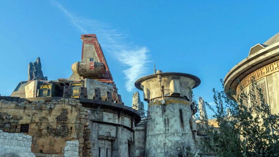 Star Wars Galaxys Edge Docking Bay 7 Restaurant