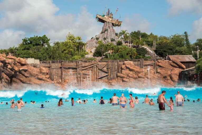 Lagoon Surf Pool Disneys Typhoon Lagoon