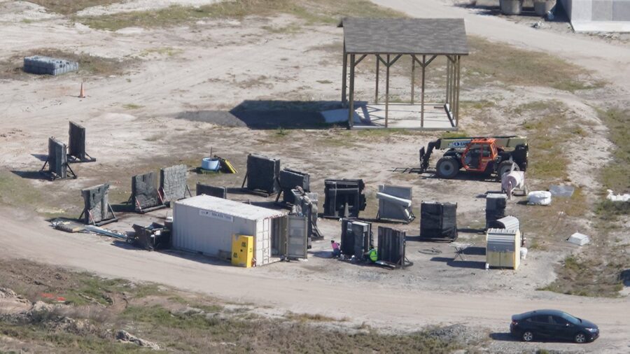 «Classic Monsters»-Baustelle: Material-Tests