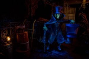 Hatbox Ghost kommt in die Haunted Mansion 