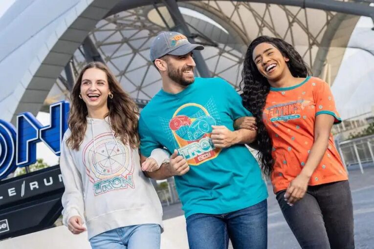 Vielseitiges TRON Merchandise