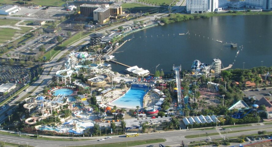 Wet 'n Wild Orlando, Luftaufnahme (2011) - Foto von tearbringer (CC BY-NC 2.0)