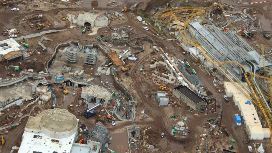 How to Train Your Dragon: Krumme Balken und farbige Statuen