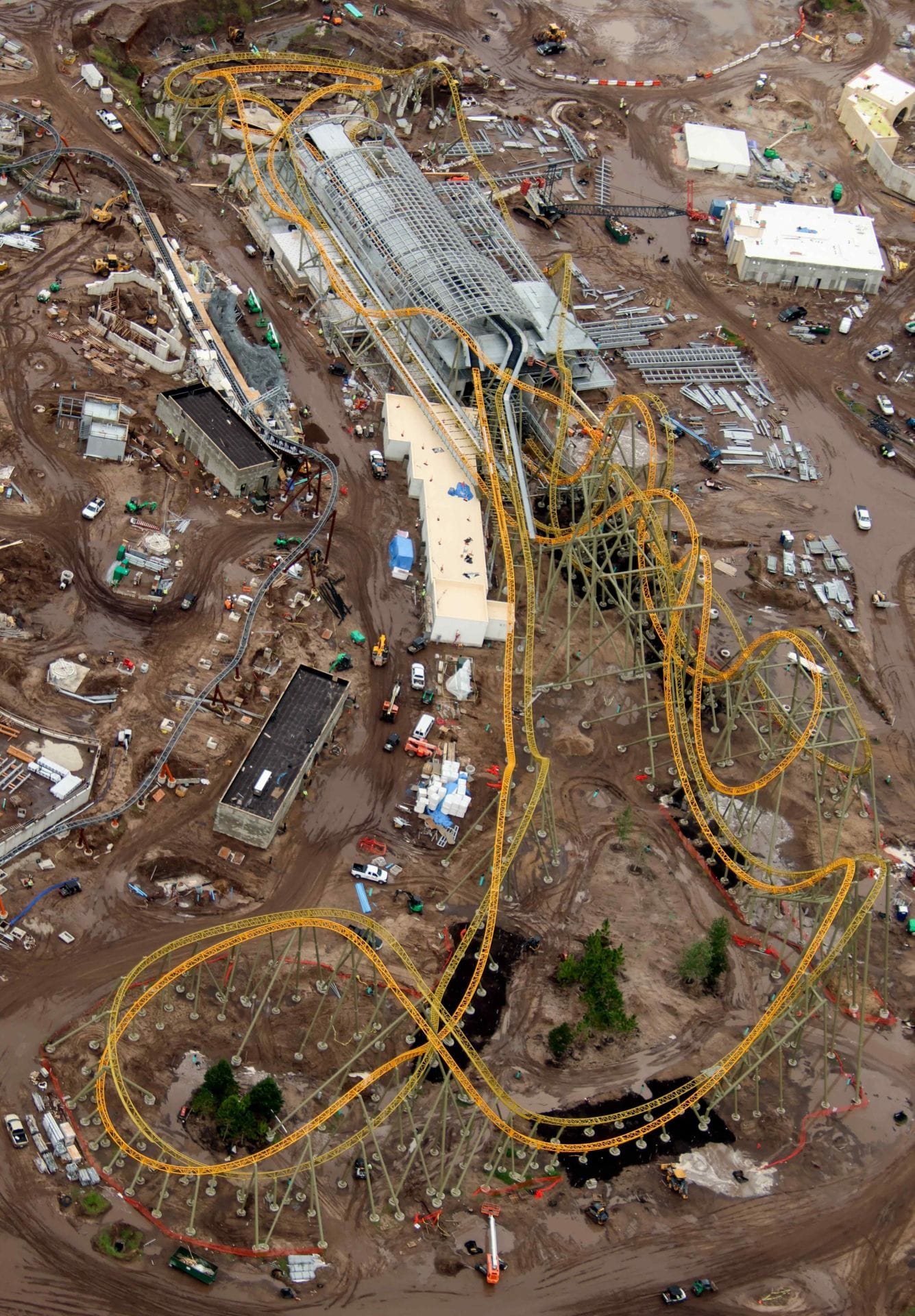 Achterbahn Starfall Racers Orlando fertig gebaut