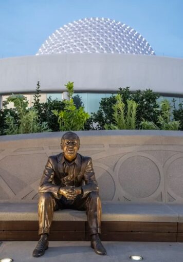 Neue Walt-Disney-Statue in EPCOT