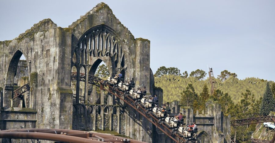 Blick auf die Achterbahn Hagrid'S Magical Creatures Motorbike Adventure